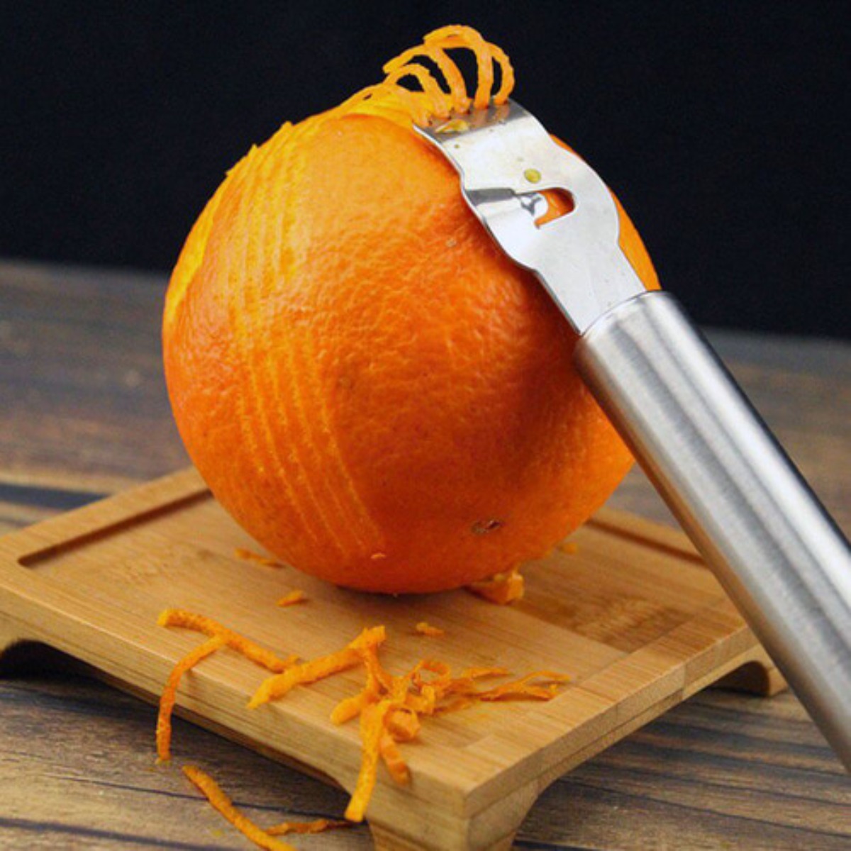 Éplucheur à citron argenté en  - Peeler Channel Knife avis et prix