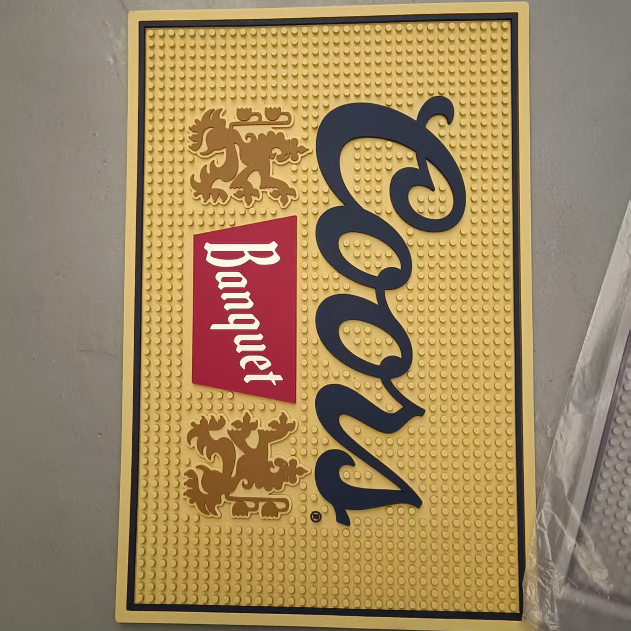 Tapis de bar pour comptoir - 1 - Home Bar Cafe avis et prix